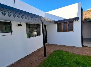 PH · 85m² · 3 Ambientes · Interno Remodelado de 2 Dorm. con Patio Verde