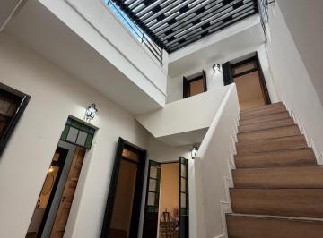 Casa · 105m² · 4 Ambientes · Casa de Pasillo Dos Dorm. Dos Baños Parrillero Abasto España Al 1800
