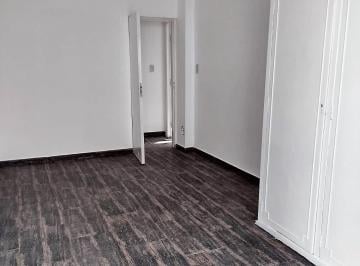 Departamento de 3 ambientes, Villa Lugano · Dueño Alquila 3 Amb. con Dos Patios.