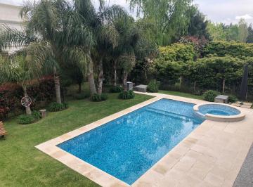 Casa · 300m² · Casa en Ayres de Pilar Alquiler Temporario