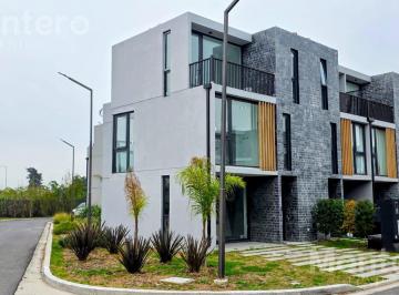 Casa · 128m² · 4 Ambientes · 1 Cochera · Increíble Casa Tríplex en Sunny - Camino de Los Remeros Tigre - Lote 22 Interno