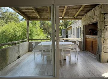 Casa · 120m² · 4 Ambientes · Casa en La Pedrera - a m de La Ruta 10 y del Mar - Rocha - Uruguay