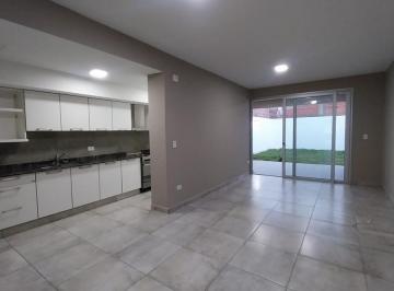 PH · 150m² · 4 Ambientes · 1 Cochera · Alquiler de Dúplex de 3 Dorm. en B° La Aldea, Salta Capital