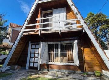 Casa · 76m² · 3 Ambientes · 2 Cocheras · Casa 3 Amb en Excelente Lote de 304 Mt