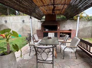 Casa de 10 ambientes, Ciudad de Mendoza · Casa en La Quinta