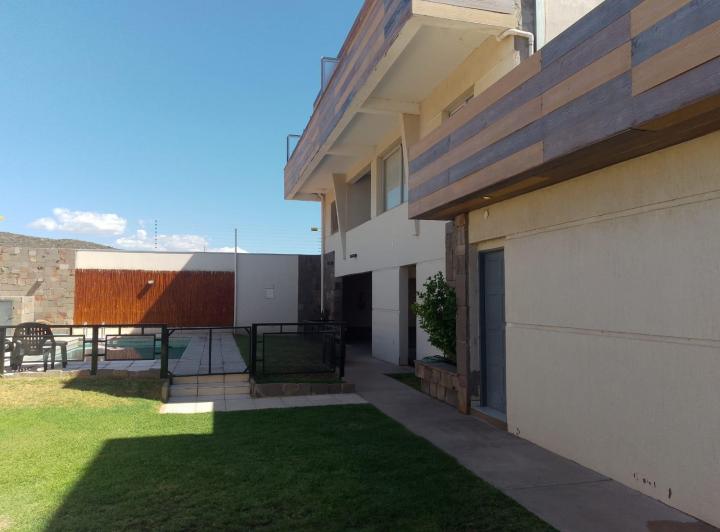 Departamento · 100m² · 5 Ambientes · 1 Cochera