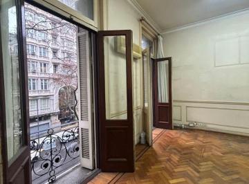 Departamento de 7 ambientes, Monserrat · Exselante Piso en Alquiler en La Zona del Congreso Frente Al Palacion Barolo