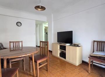 Departamento · 50m² · 2 Ambientes · Departamento en Plaza Mitre