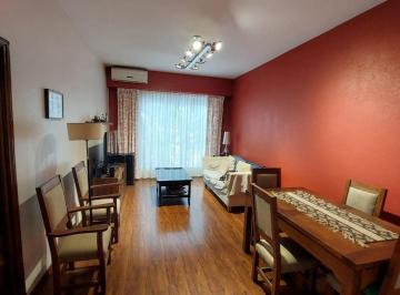 Departamento · 82m² · 3 Ambientes · Departamento 3 Amb C/dep, Pqe Centenario 2ºx Esca