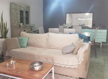 PH · 50m² · 2 Ambientes · PH en Venta - 1 Dormitorio 1 Baño - Castelar