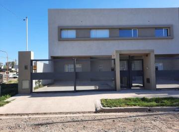 PH · 121m² · 4 Ambientes · 1 Cochera · Alquiler Duplex - Rodolfo Walsh, Cipolletti