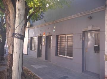 PH de 2 ambientes, Tres de Febrero · Vendo PH Al Frente 2 Ambientes Sin Expensas También Como Local Zona Caseros