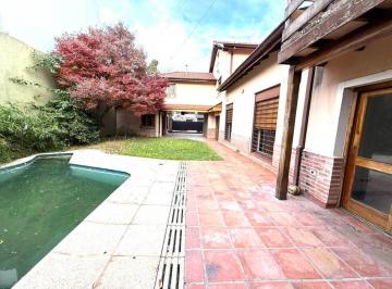 Casa · 290m² · 7 Ambientes · 2 Cocheras · Casa Alquiler La Lucila Parque Quincho Pileta L