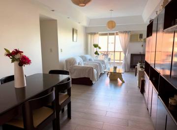 Departamento · 77m² · 4 Ambientes · 1 Cochera · Venta Departamento 4 Ambientes - Balcón - Cochera Cubierta - Flores