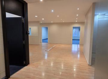 Oficina comercial · 211m² · 2 Cocheras · Oficina - Microcentro