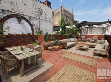 Casa · 180m² · 4 Ambientes · 1 Cochera · Benito Quinquela Martín 1974