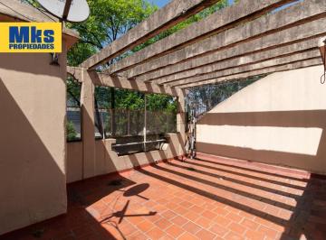Casa · 150m² · 6 Ambientes · 2 Cocheras · Venta. Casa Sobre Lote Propio. Piscina y Terraza. 5 Dorm..