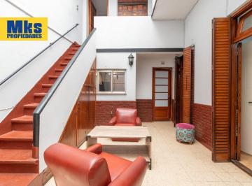 Departamento · 50m² · 4 Ambientes · Santa Elena 553