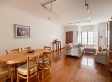 Casa · 150m² · 4 Ambientes · 3 Cocheras · Jovellanos 1135
