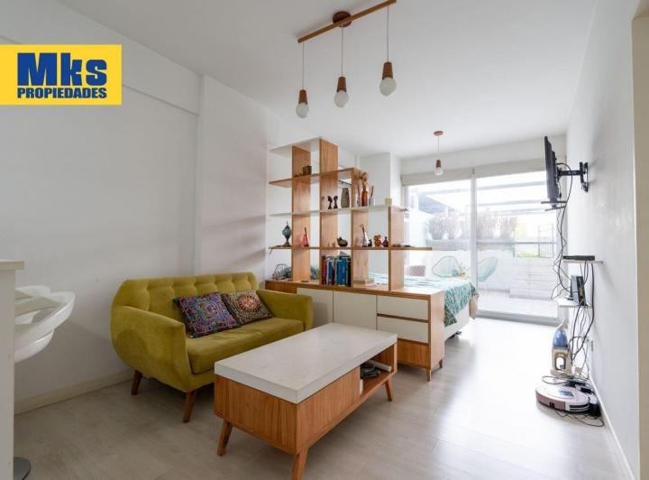 ¡Descubrì Este Moderno Monoambiente con Patio y Salida a Piscina! - La Boca