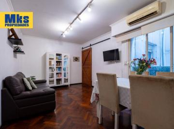 Departamento · 67m² · 4 Ambientes · Venezuela 2067