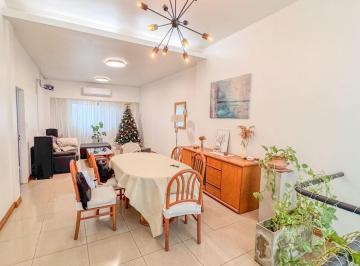 Casa · 320m² · 6 Ambientes · 4 Cocheras · Brandsen 1014