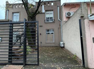 PH de 1 ambiente, Almirante Brown · Camplio Monoambiente o con Cochera