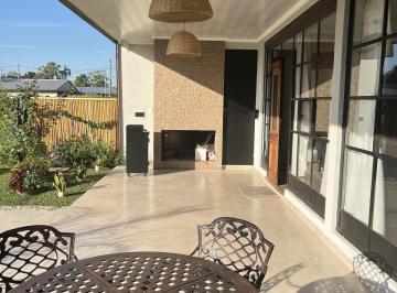 Casa · 84m² · 4 Ambientes · Casa en Venta en Duggan - San Antonio de Areco
