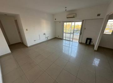 Departamento de 2 ambientes, Avellaneda · Alquiler de Departamento 2 Ambientes con Cochera Fija Cubierta