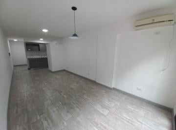 Departamento · 30m² · 1 Ambiente · Departamento Monoambiente con Patio en Lourdes