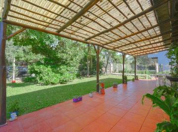 Casa · 79m² · 4 Ambientes · 1 Cochera · Casa 4 Amb - Venta Campana - Rio Lujan - con Pileta