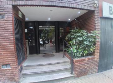 Departamento de 3 ambientes, Balvanera · Valentin Gomez y Pueyrredon 3 Amb 6to Piso Frente Balcon
