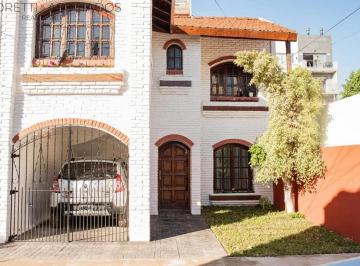 Casa · 112m² · 5 Ambientes · 1 Cochera · Casa en Venta de 5 Ambientes en Morón con Garage y Terraza
