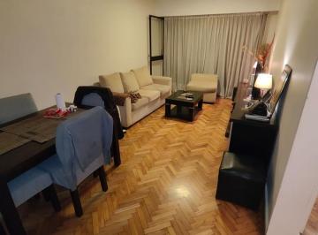 Departamento · 45m² · 2 Ambientes · Venta 2 Ambientes Al Frente con Patio. Laprida Al 2000. Recoleta.