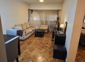 Departamento · 45m² · 2 Ambientes · Venta 2 Ambientes Al Frente con Patio. Laprida Al 2000. Recoleta.