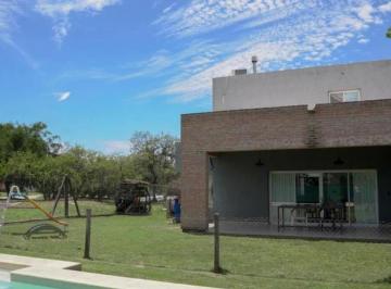 Casa · 320m² · 5 Ambientes · 2 Cocheras · Venta Casa 4 Dorm. Las Cañitas Entrega y Cuotas