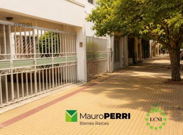 Casa · 130m² · 4 Ambientes · 2 Cocheras · Casa en La Plata