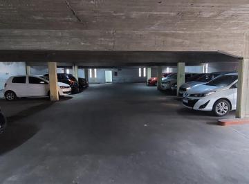 Garage · Alquiler Cochera Cubierta en Jm de Rosas 1100 - Rosario