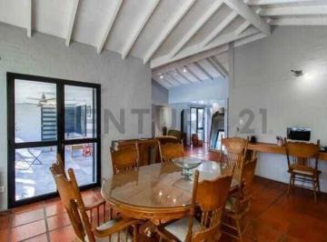 Casa · 320m² · 4 Ambientes · Casas en Venta en City Bell