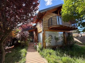 Casa · 115m² · 4 Ambientes · Casa en Venta en Dina Huapi