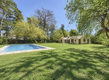 Casa · 122m² · 4 Ambientes · 1 Cochera · Venta Casa Pilar 4 Ambientes en El Zorzal con Pileta