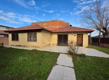 Casa · 90m² · Casa en Venta en Pilar, G. B. a. Zona Norte, Argentina