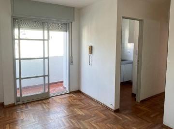 Departamento de 1 ambiente, Córdoba · Departamento de 1 Hab. con Balcón Recién Remodelado