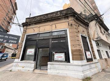 Local comercial , Ciudad de Santa Fe · Local en Esquina con Baño y Entrepiso. Superficie Total Cubierta 55 m². (30 m² en Planta Baja y 25 m