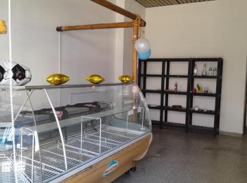 Local comercial · 30m² · Ex Fiambrería. Rubro Alimentos y Afines No Posee Gas
