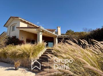Casa · 650m² · 4 Ambientes · Casa 4 Dorm. con Vistas Panorámicas en Venta en Estancia Q2