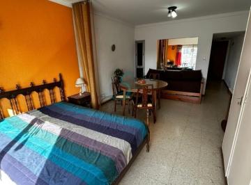 Departamento · 31m² · 1 Ambiente · Alquiler 24 Meses. 1 Ambiente y Medio Balcon Saliente. Plaza Colon