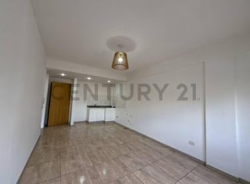 Departamento · 45m² · 2 Ambientes · 1 Cochera · Departamento Dos Ambientes en Alquiler San Justo