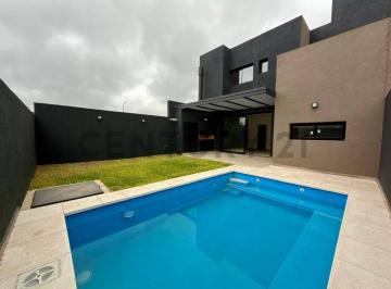 Casa · 125m² · 5 Ambientes · 2 Cocheras · Dúplex 3 Dorm. con Pileta en San Ignacio Village