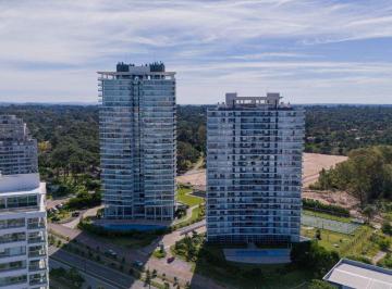 Departamento · 136m² · 4 Ambientes · 1 Cochera · Venta Apartamento 3 Dorm. Punta del Este